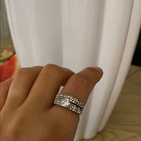 925 Sterling Silver Luxury Sapphire Ring Set - Picture 4 of 4